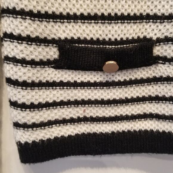 Forever 21 Black & White Acrylic Sweater Round Neck Button Down Long Sleeve Sz L - Picture 10 of 12